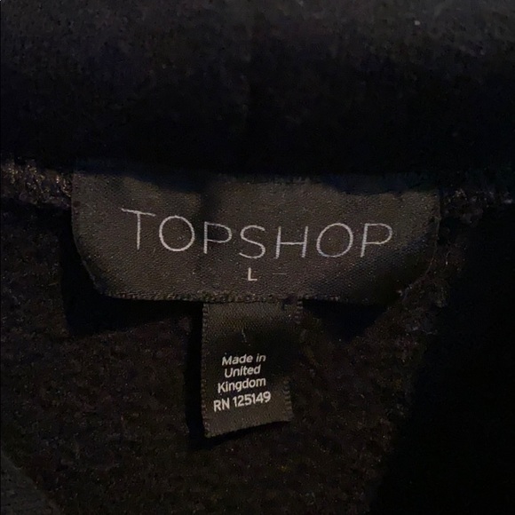 Cropped Hoodie - Picture 2 of 4